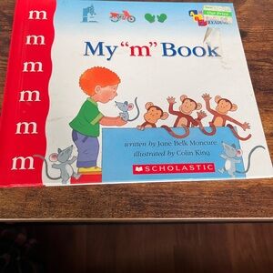 Scholastic Red Learning Toy Book